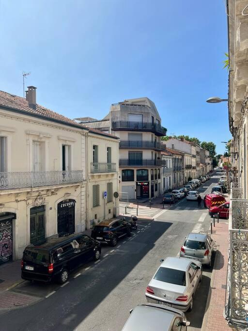 Saint-Roch Station Apartment มงต์เปอลิเยร์ ภายนอก รูปภาพ
